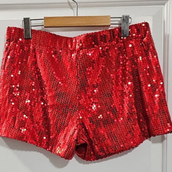 Red sparkle shorts red size xl - Picture 5 of 5